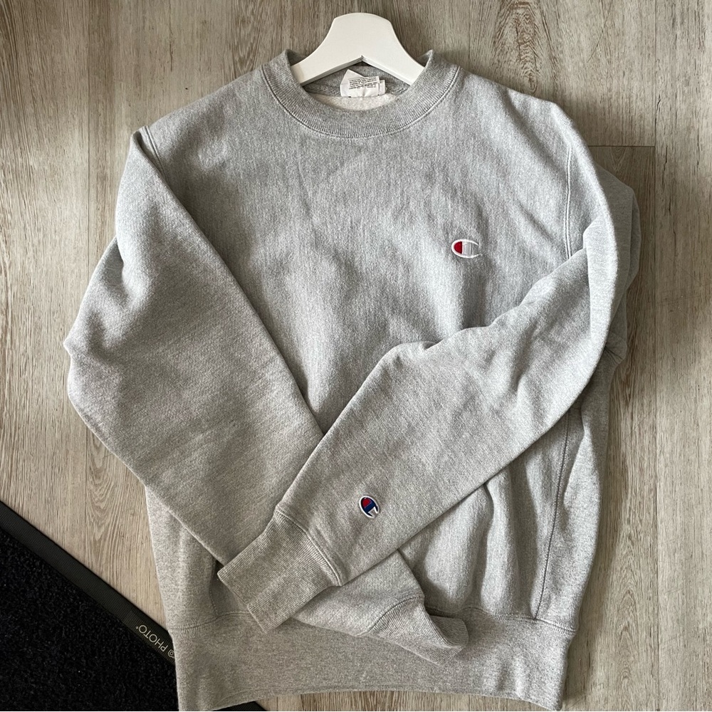 Champion Logo Unisex Sweatshirt Gray